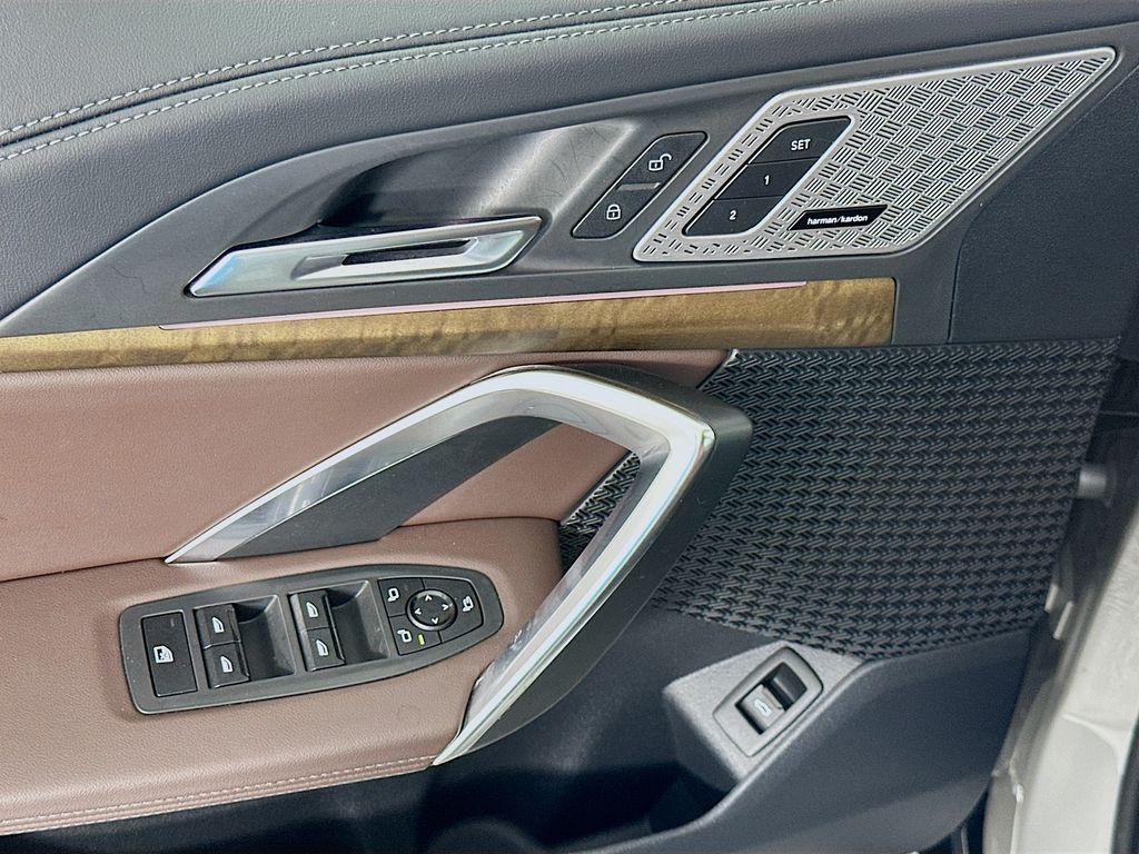 Thumbnail: 2025 BMW X1 - 17