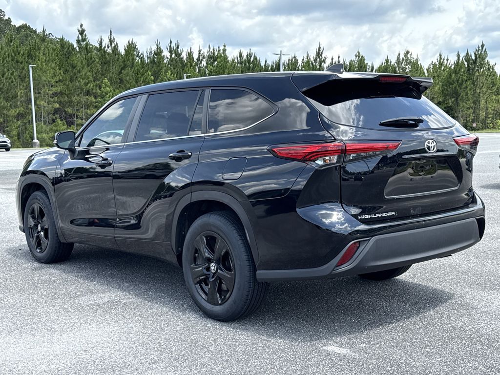 Used 2023 Toyota Highlander SUV