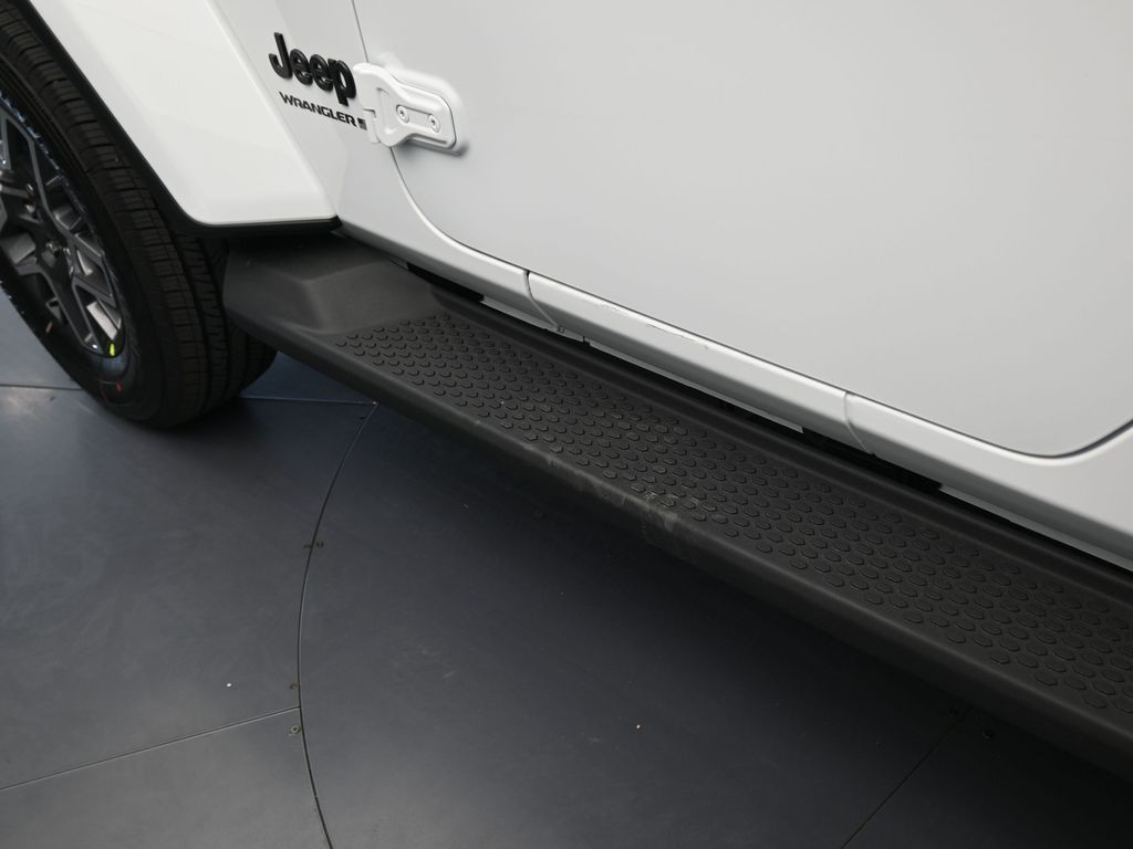 New 2026 Bright White Clearcoat Jeep Sahara image 26