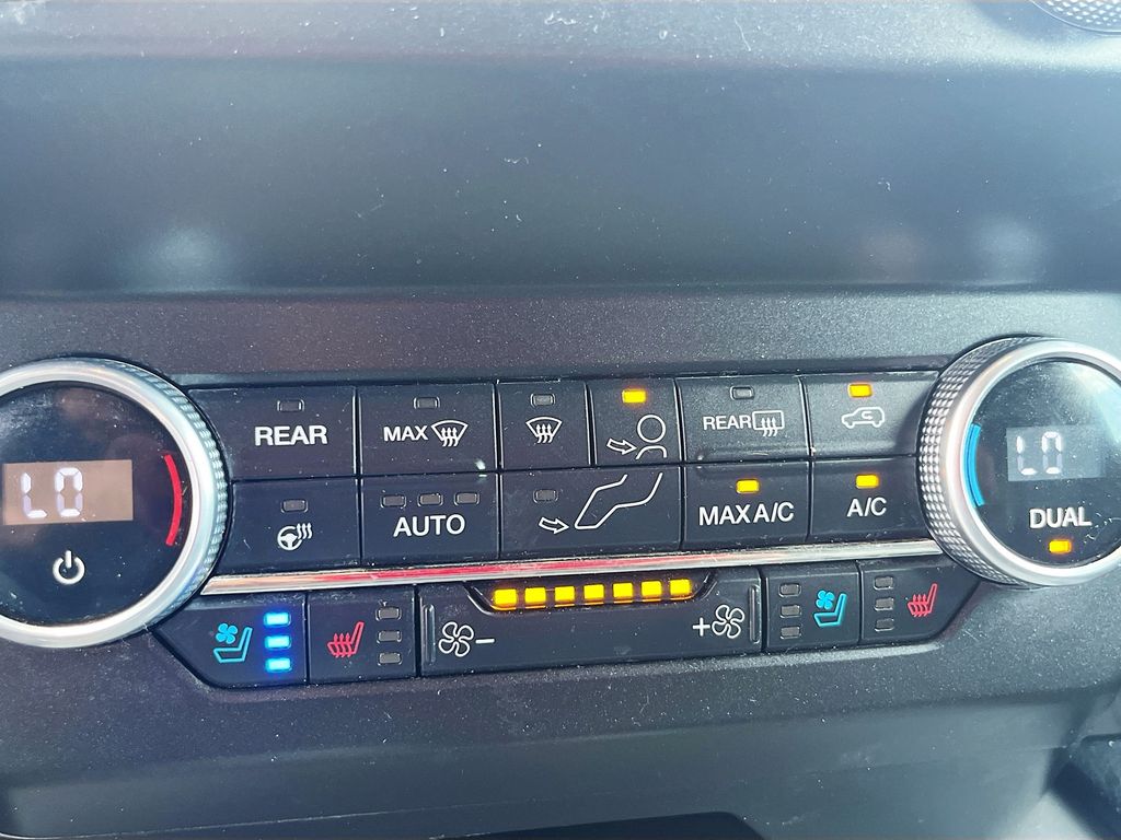 Used 2021 White Ford XLT image 15