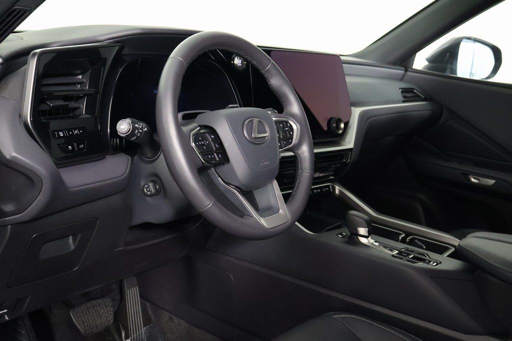 Thumbnail: 2025 Lexus TX - 7