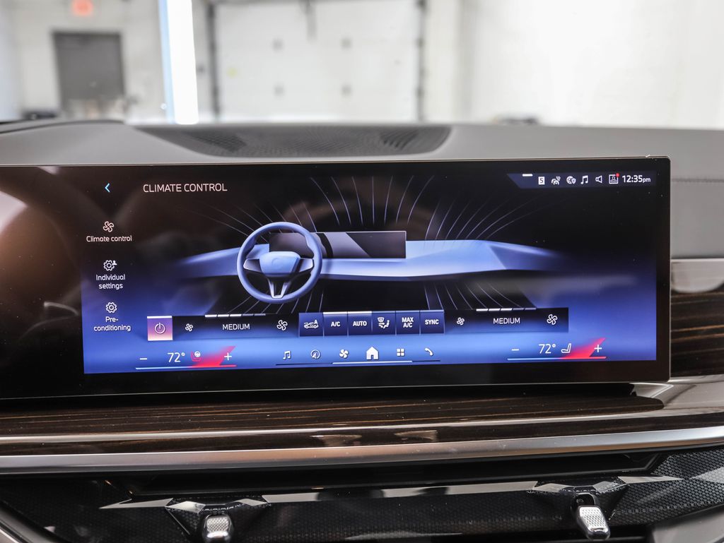 Thumbnail: 2026 BMW X7 - 19