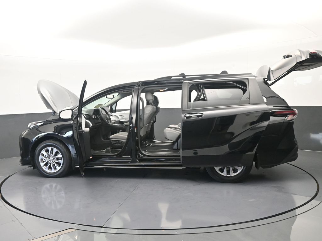Used 2025 Midnight Black Metallic Toyota XLE image 77