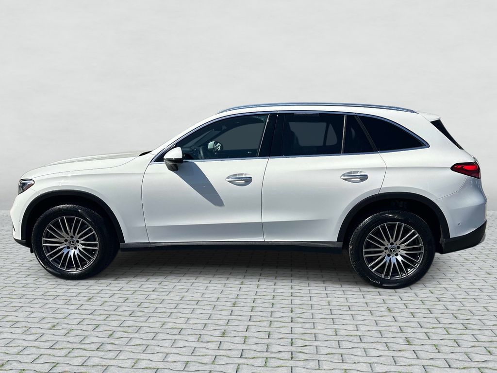 Thumbnail: 2025 Mercedes-Benz GLC - 16