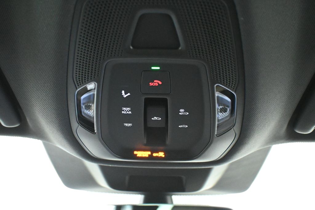 Thumbnail: 2025 Audi Q5 - 16