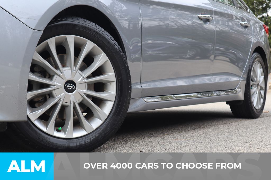 Used 2015 Gray Hyundai Limited image 3