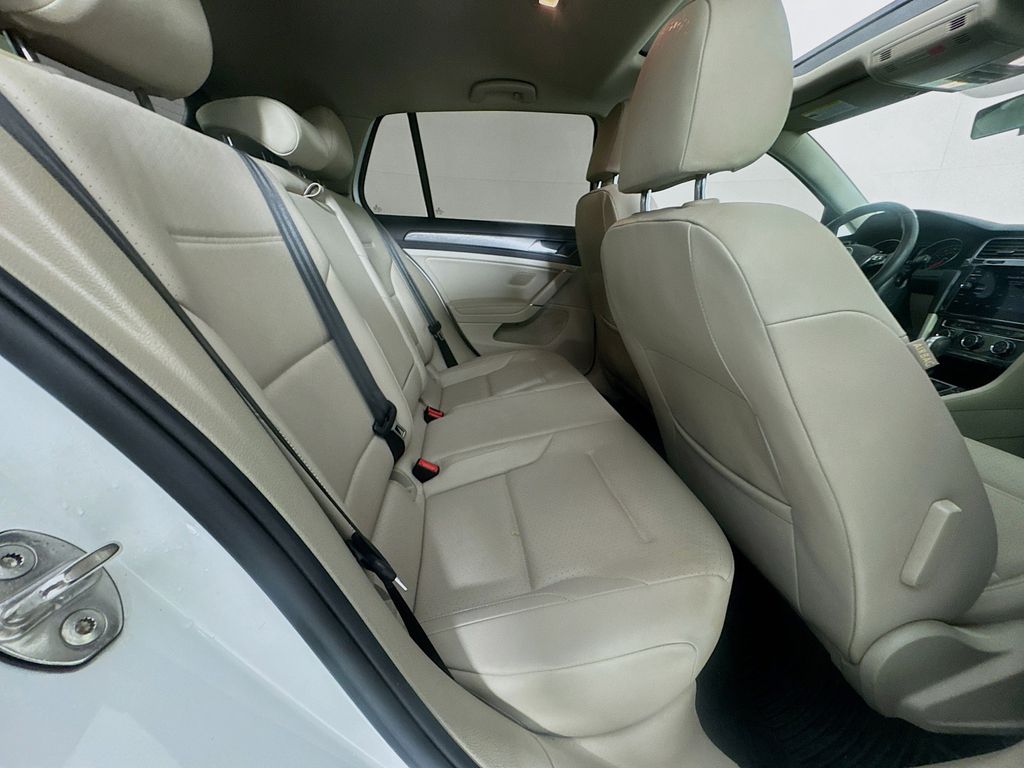 Used Car 2018 Volkswagen Golf  Tsi Se 4-door For Sale Under $20,000 In Austin, Texas