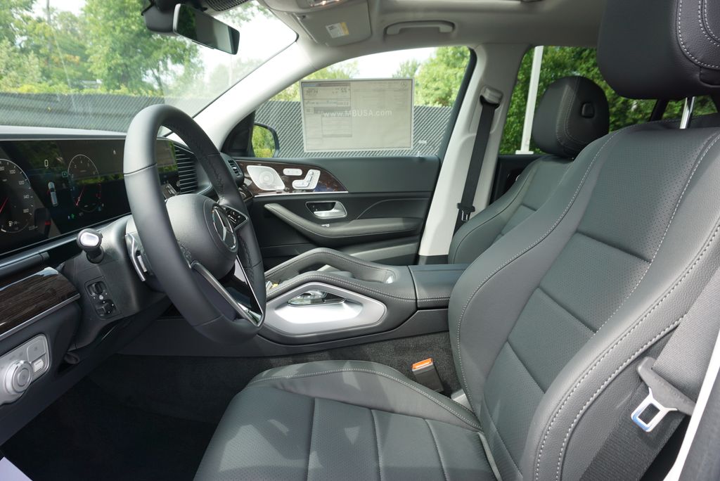 Thumbnail: 2026 Mercedes-Benz GLE - 9