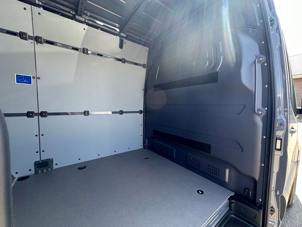 2024 Mercedes-Benz Sprinter 2500 Cargo 144 WB 25