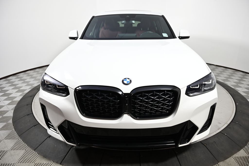 Thumbnail: 2023 BMW X4 - 8