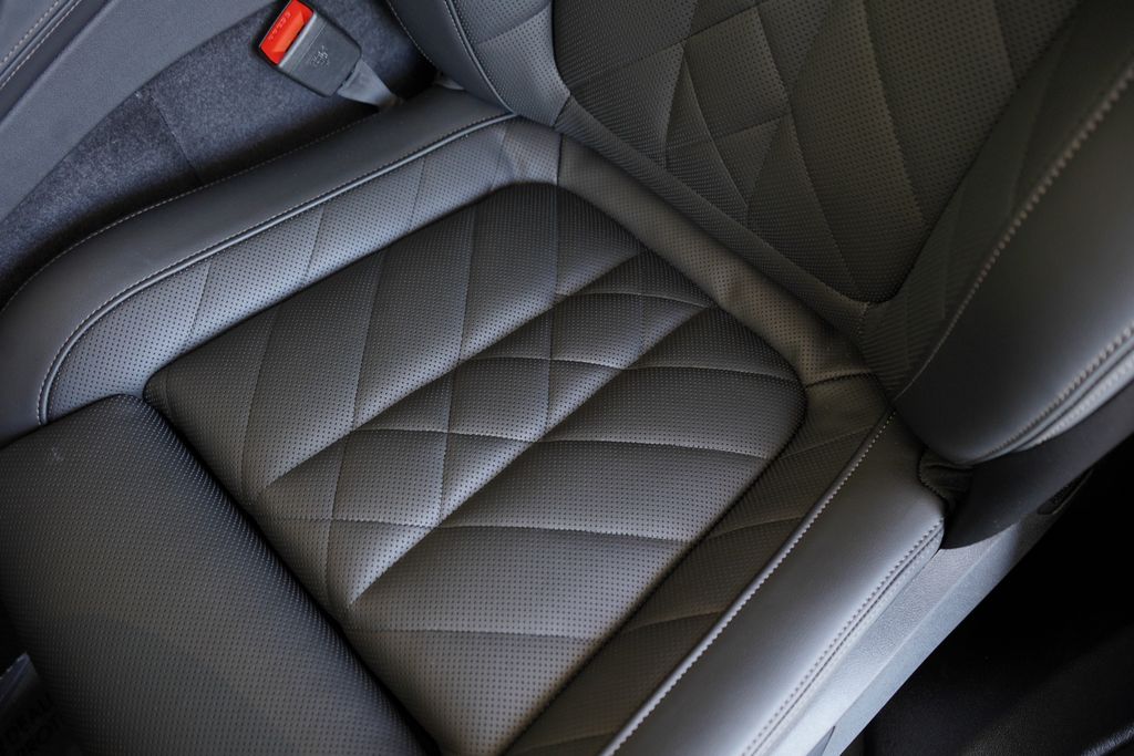 Thumbnail: 2026 BMW X6 - 12