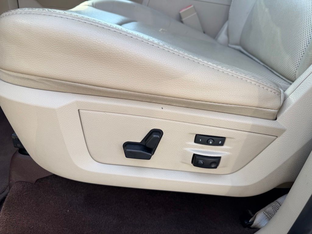 Thumbnail: 2015 RAM 1500 - 15
