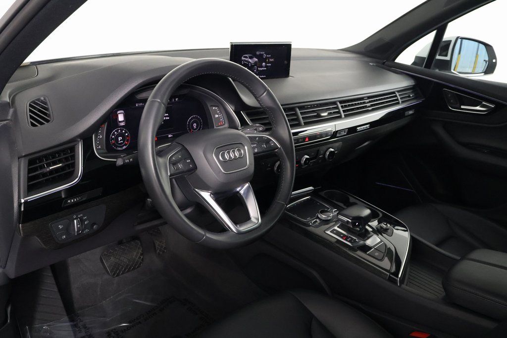 Thumbnail: 2019 Audi Q7 - 7