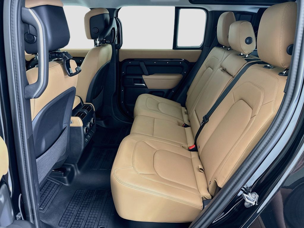 Thumbnail: 2026 Land Rover Defender - 20
