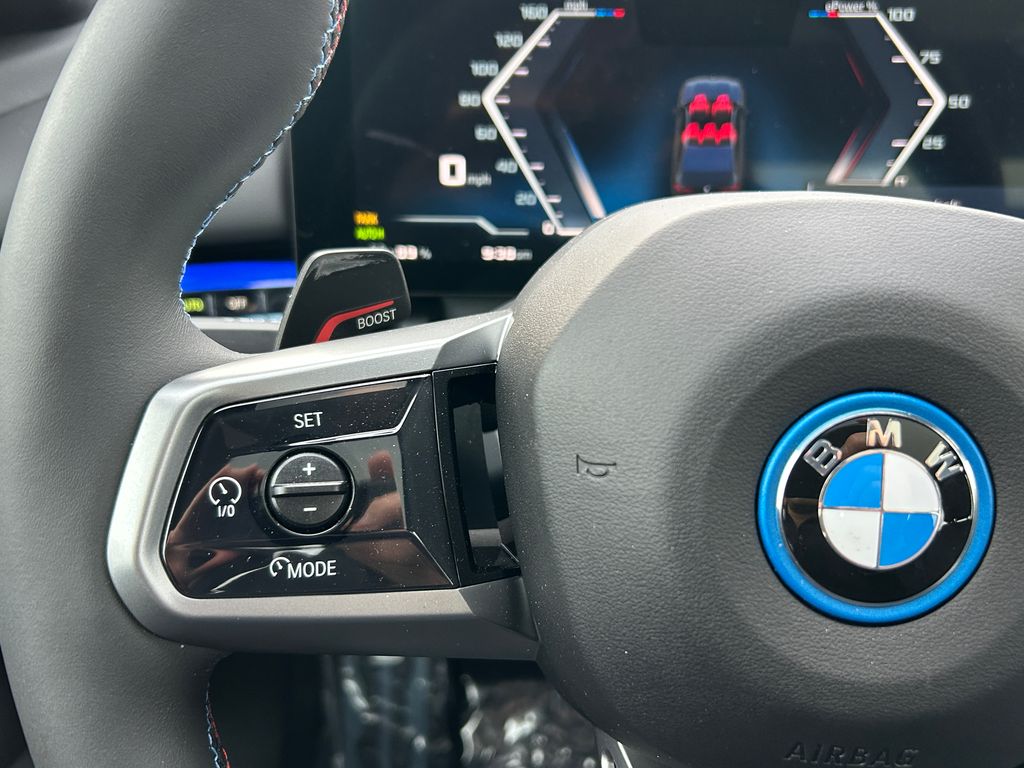 Thumbnail: 2025 BMW i5 - 19