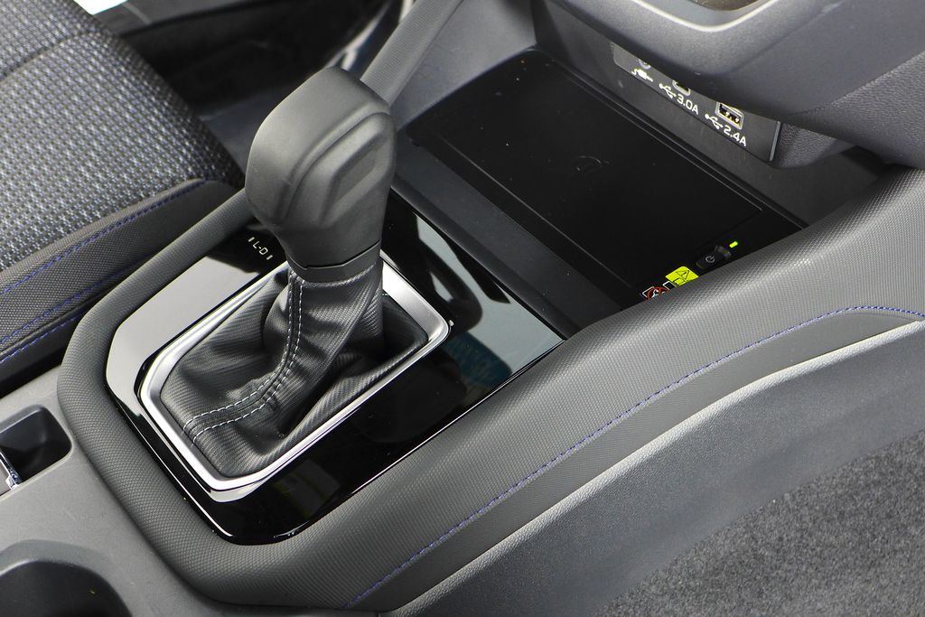 2025 Subaru Forester Premium 15