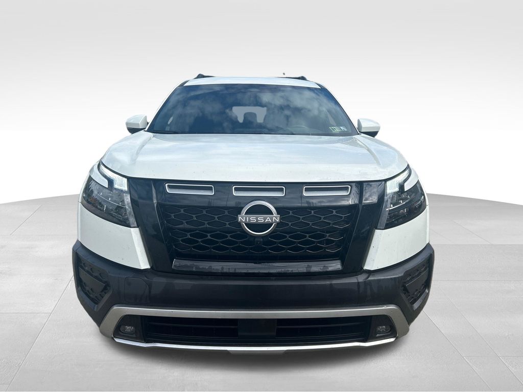 2025 Nissan Pathfinder Rock Creek White at South Hills Kia