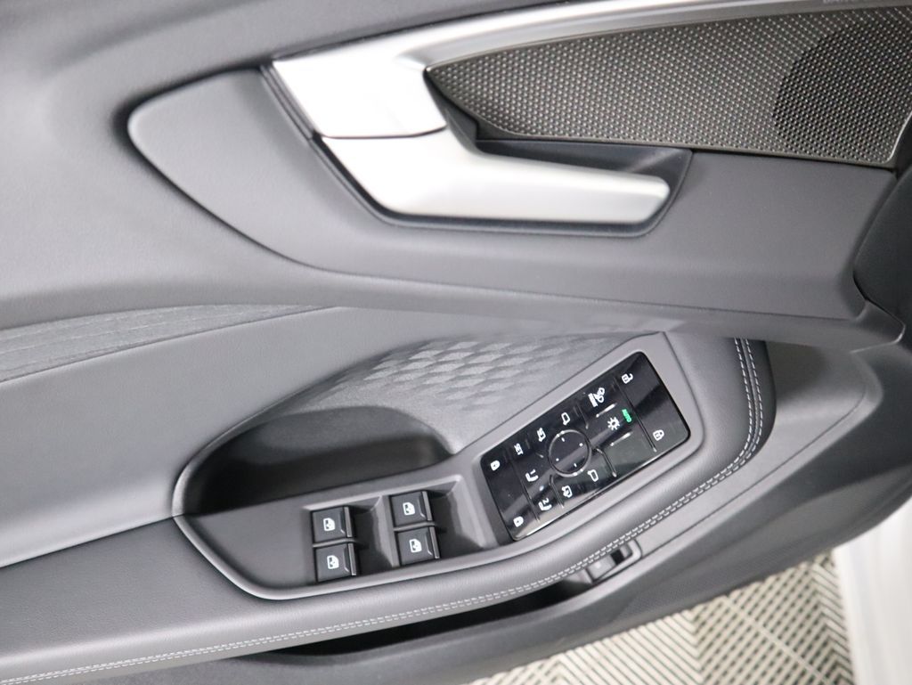 Thumbnail: 2025 Audi A5 - 25