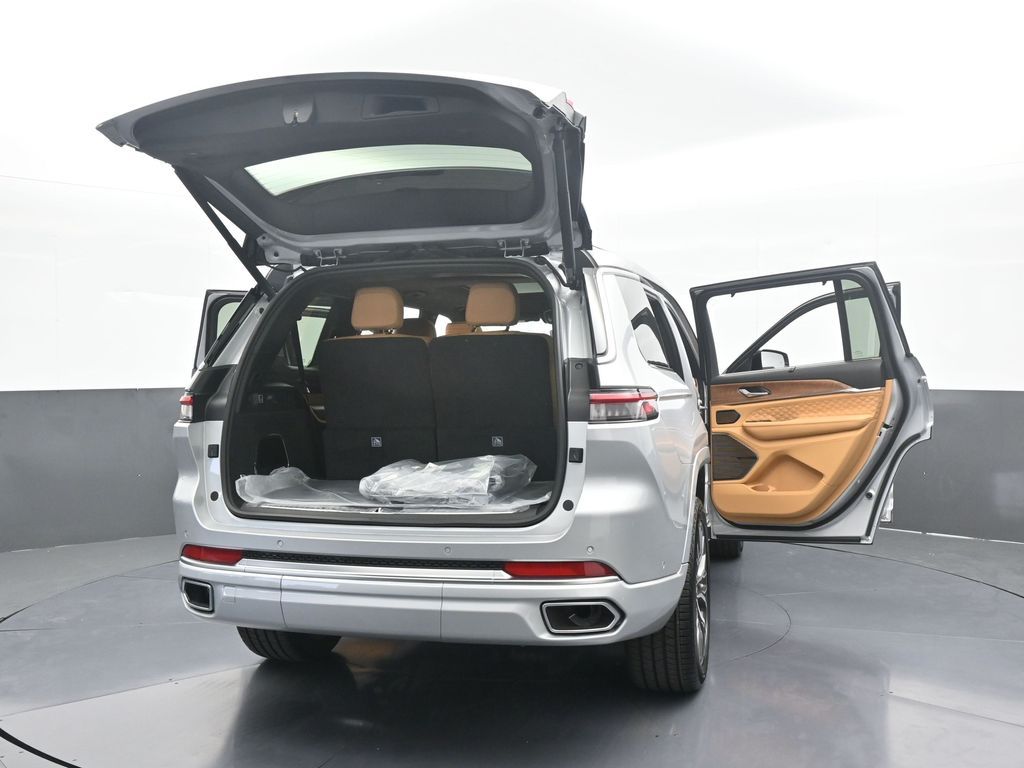 New 2025 Silver Zynith Jeep Summit image 87