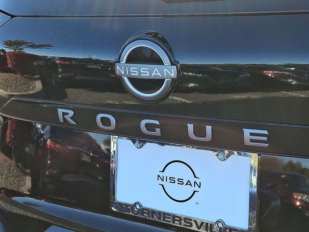 Thumbnail: 2026 Nissan Rogue - 5