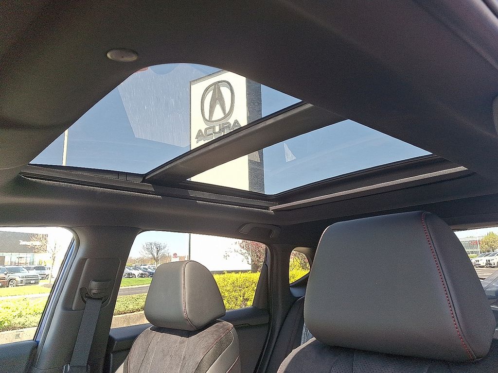 Thumbnail: 2025 Acura ADX - 8