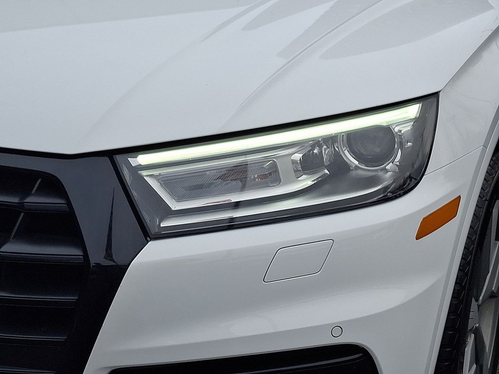 Thumbnail: 2020 Audi Q5 - 9