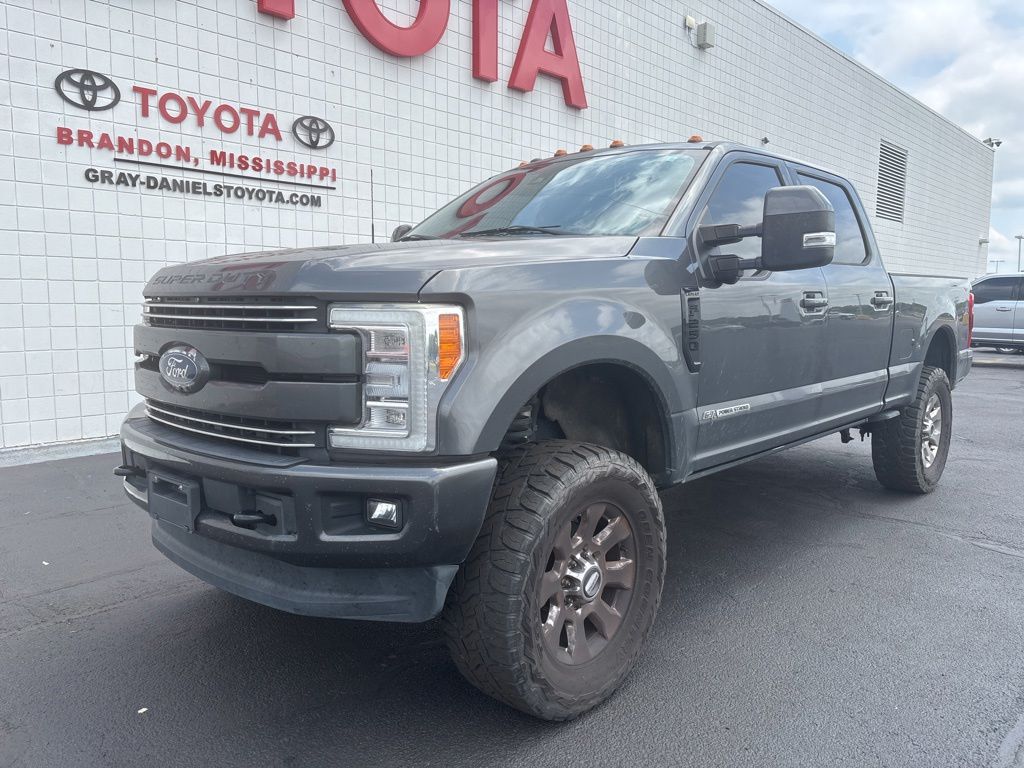 2017 Ford F-250 Lariat 4x4 Crew Cab 6-3/4' Box's photo