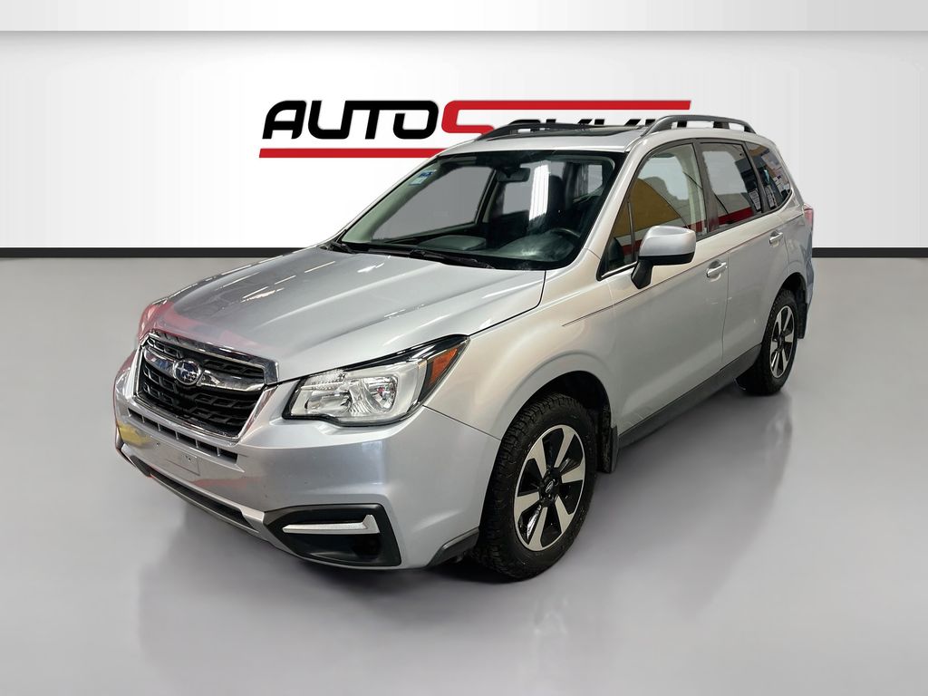 Used 2018 Ice Silver Metallic Subaru 2.5i Premium image 3