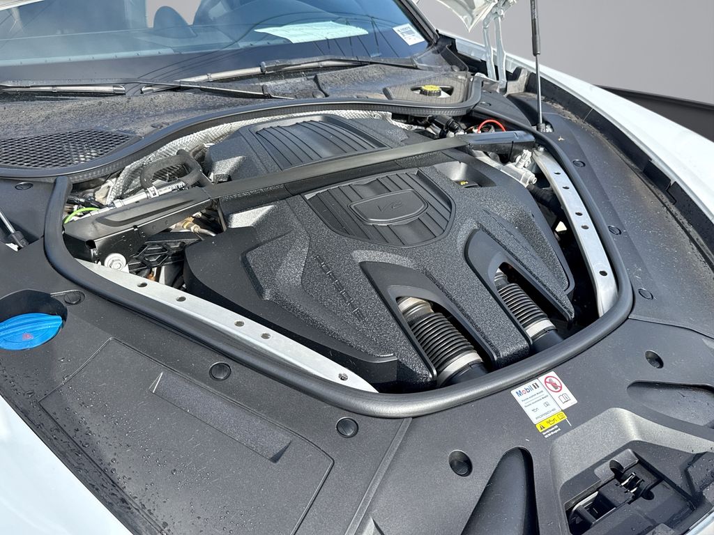 Thumbnail: 2022 Porsche Panamera - 14