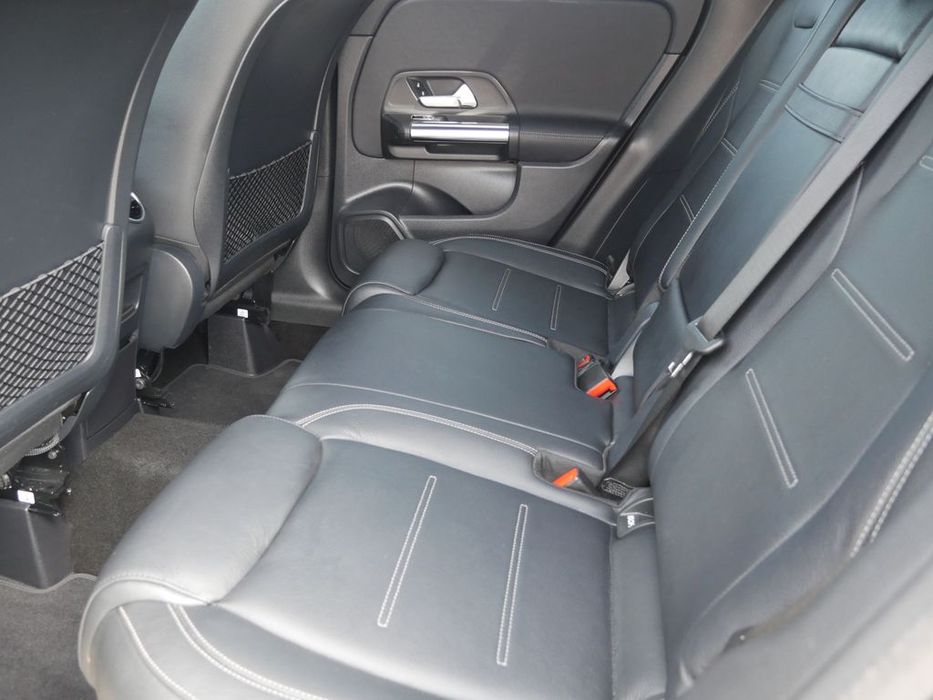 Thumbnail: 2022 Mercedes-Benz GLA - 21