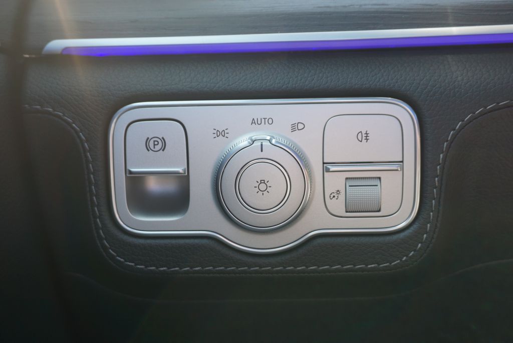 Thumbnail: 2025 Mercedes-Benz GLS - 31