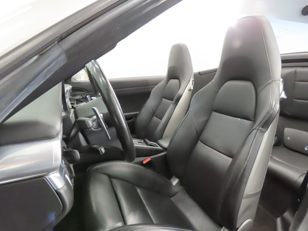 Thumbnail: 2012 Porsche 911 - 5