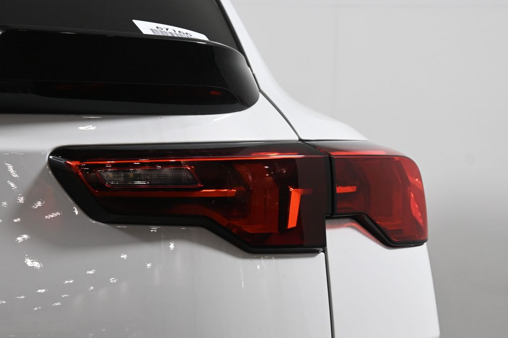 Thumbnail: 2026 BMW X2 - 13