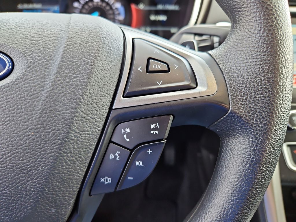 2019 Ford Fusion SE - 11