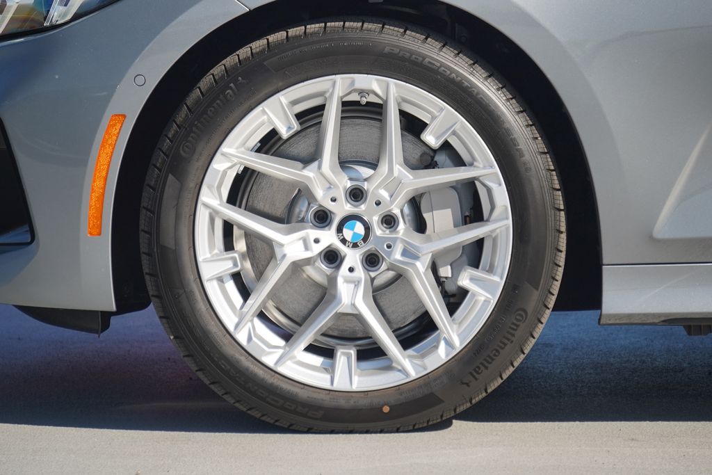 Thumbnail: 2025 BMW 3 Series - 5