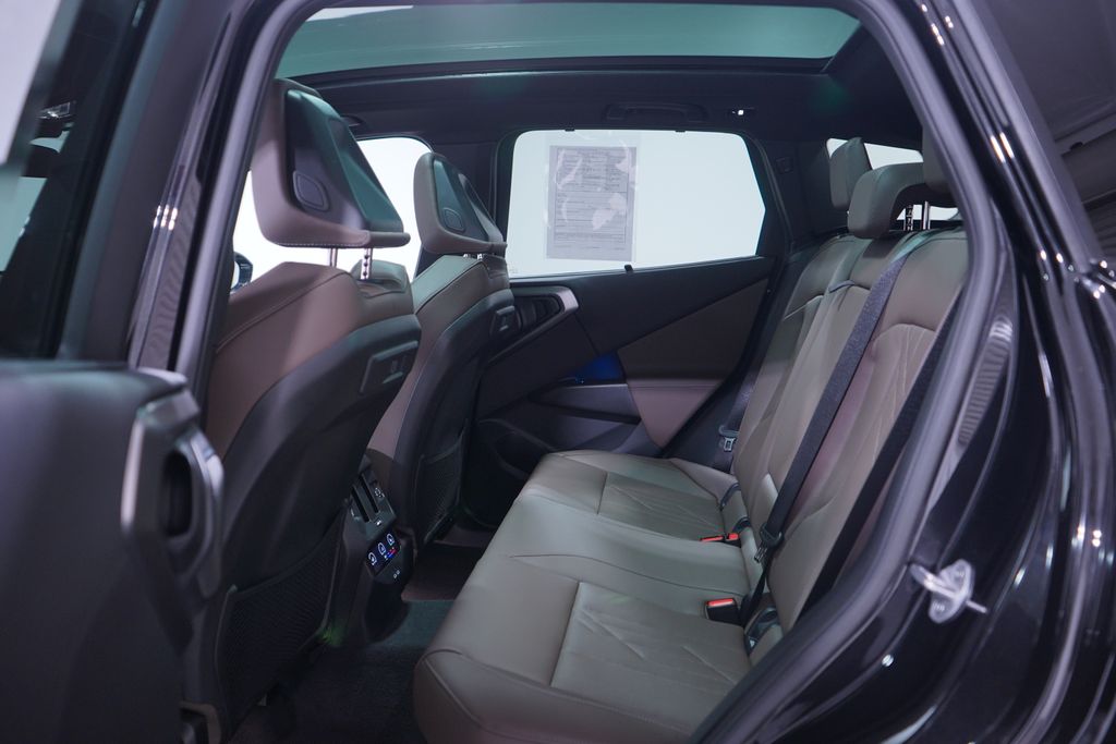 Thumbnail: 2025 BMW X3 - 9