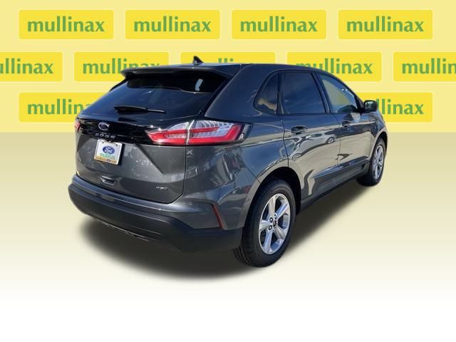 New 2024 Gray Ford SE image 18