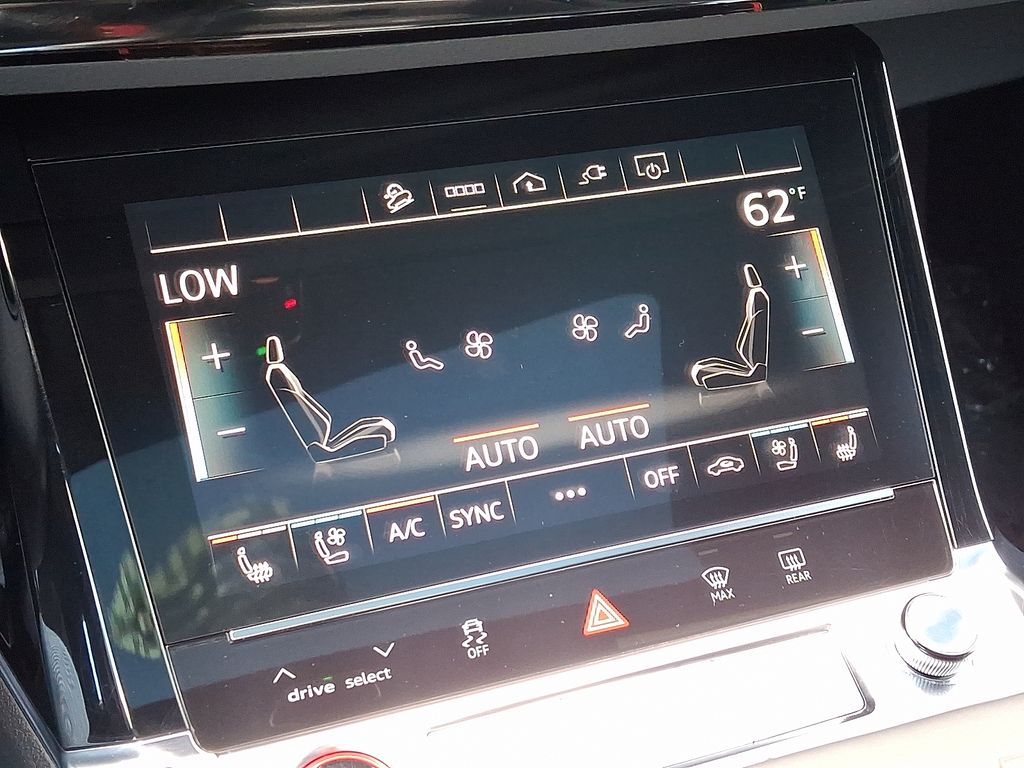 2022 Audi e-tron S Premium Plus 16