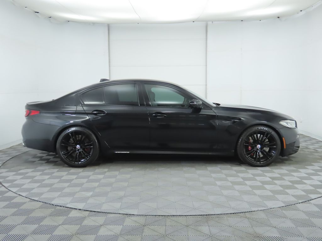Thumbnail: 2022 BMW M5 - 4