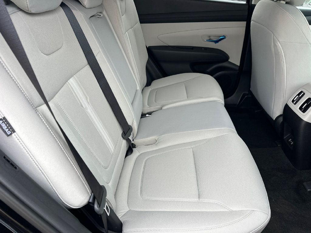 New 2026 Black HYUNDAI SEL image 16
