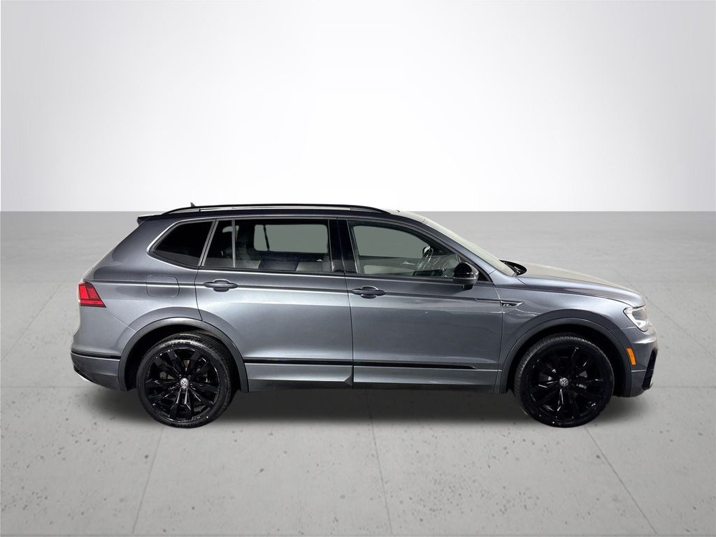 2021 Volkswagen Tiguan 2.0T SE R-Line Black