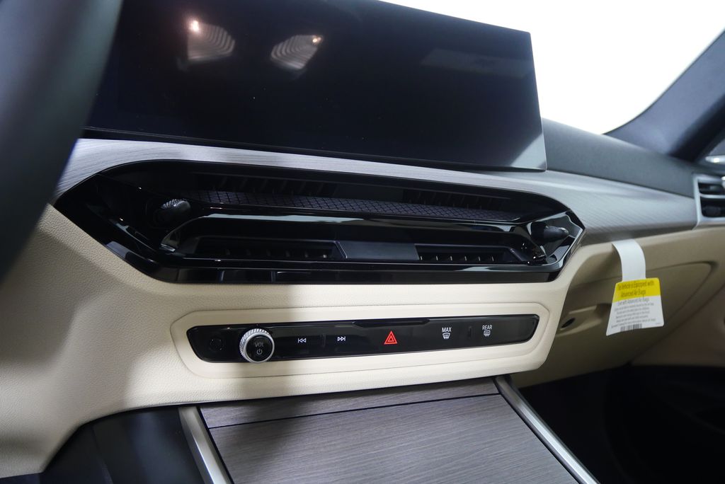 Thumbnail: 2026 BMW 4 Series - 17