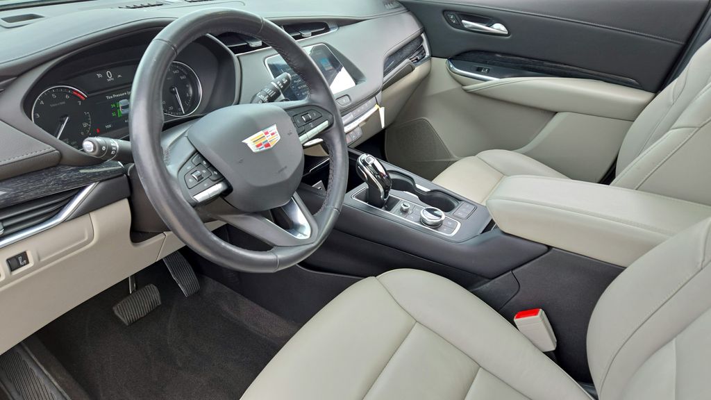 2023 Cadillac XT4