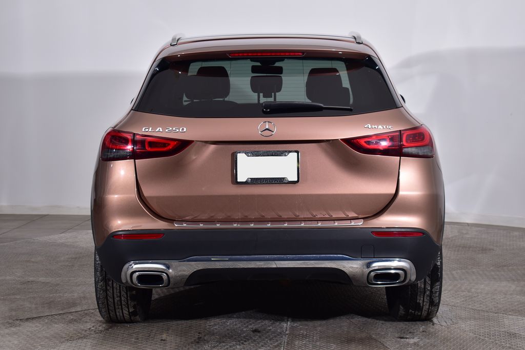 Thumbnail: 2022 Mercedes-Benz GLA - 4