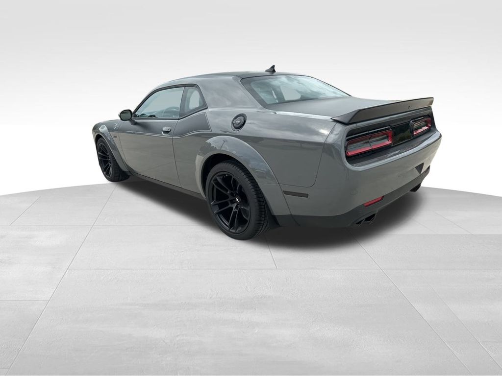 2023 Destroyer Gray Clearcoat Dodge Challenger R/T Scat Pack Widebody RWD Coupe