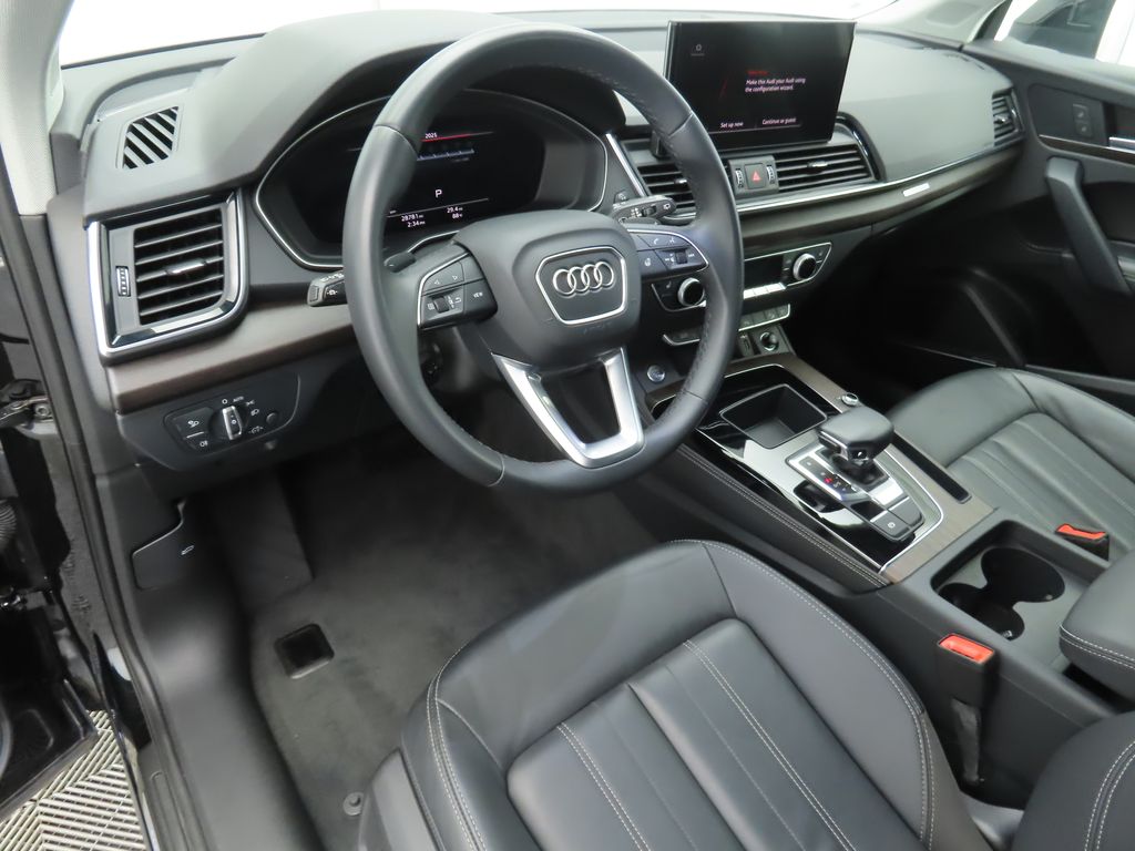 Thumbnail: 2023 Audi Q5 - 9