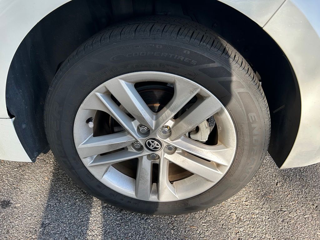 Thumbnail: 2019 Toyota Corolla - 10