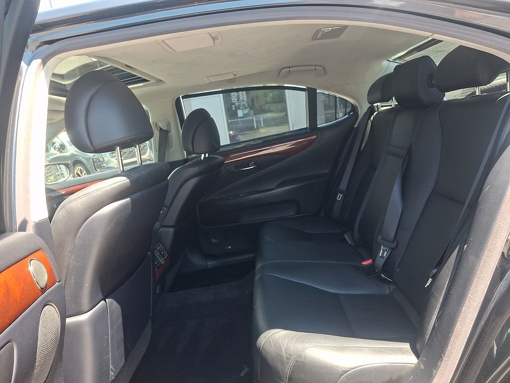 Thumbnail: 2011 Lexus LS - 10