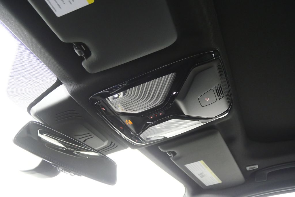 Thumbnail: 2026 BMW 3 Series - 21