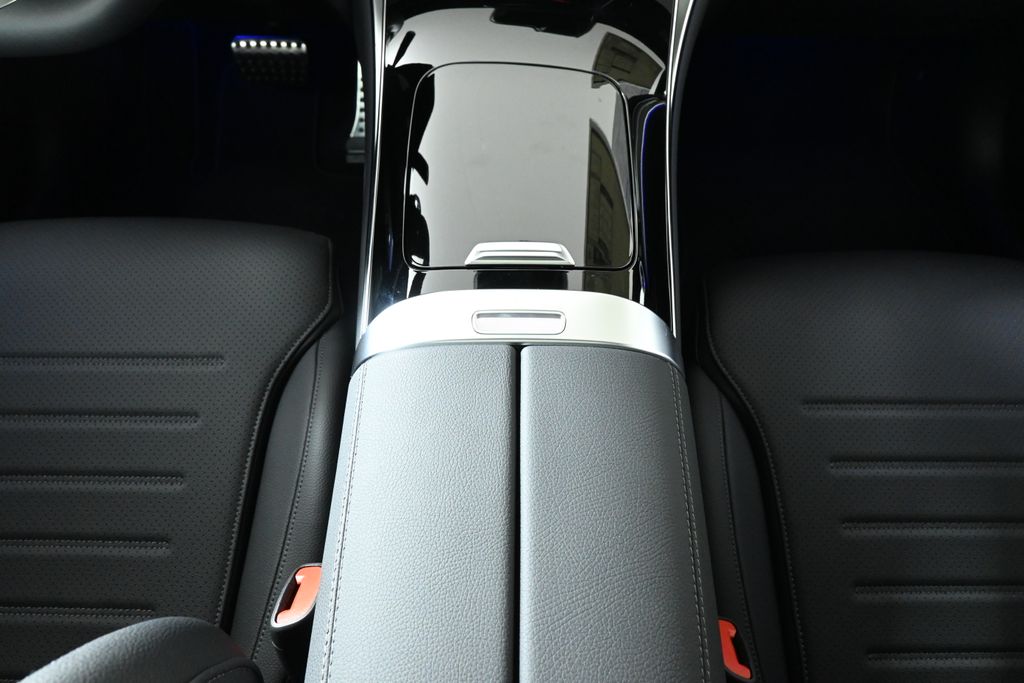 2025 Mercedes-Benz GLC 300 18